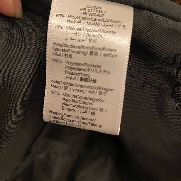 BNWOT Hugo Boss boys size 5 pea coat - Picture 8 of 12